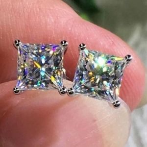 NEW 18k 2.5 Carat Princess Cut Diamond Earrings
